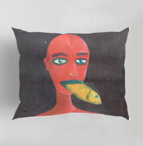 Фотография футболки Red woman with a fish in his mouth