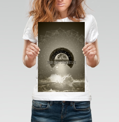 Фотография футболки Свет даёт жизнь