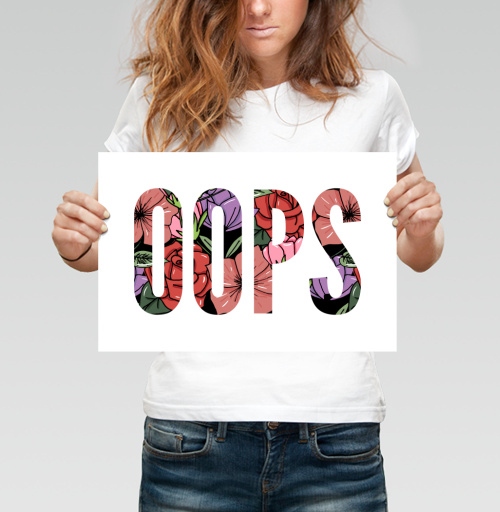 Фотография футболки Цветочная Надпись Ошибка OOPS на Сером фоне
