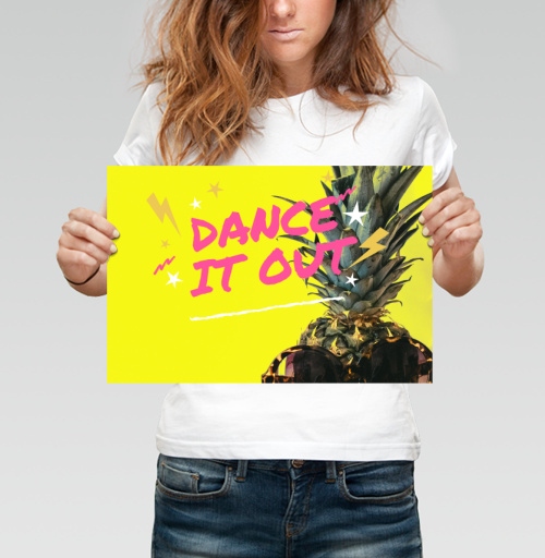 Фотография футболки Яркий ананас с очками и надписью DANCE IT OUT