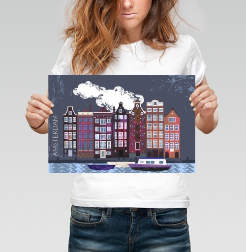 Фотография футболки Вечерние дома Амстердама Amsterdam houses на фоне ночного города