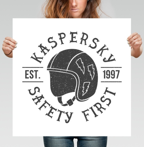 Фотография футболки Винтажный байкерский шлем Safety First Kaspersky