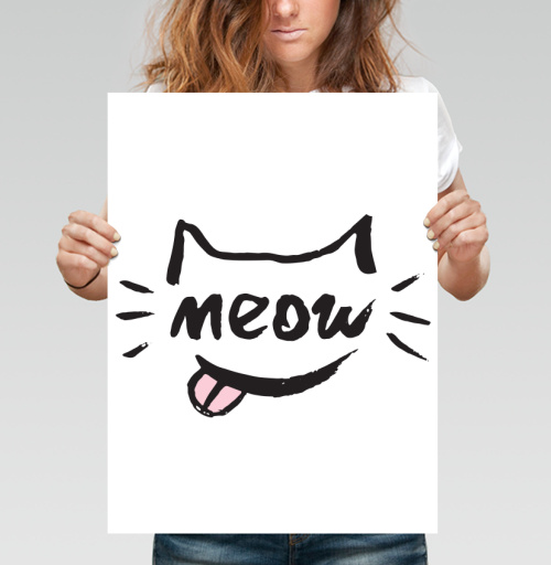 Фотография футболки Игривый кот с надписью meow и высунутым язычком