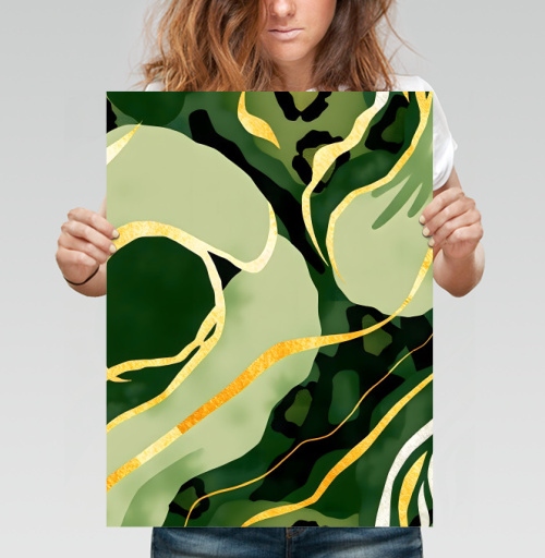 Фотография футболки Золотые изгибы на зеленом анималистичном фоне / Golden curves on green animal background