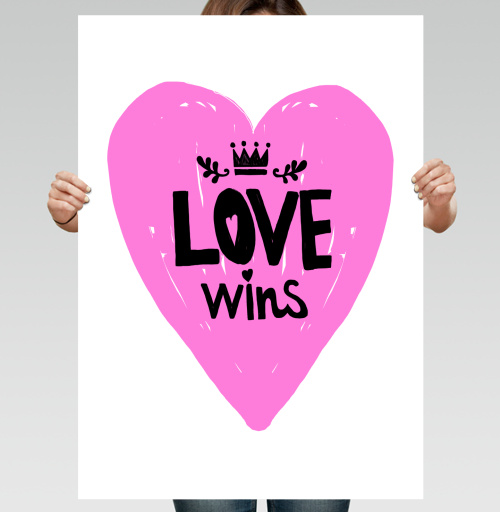 Фотография футболки LOVE wins яркое розовое сердце с короной
