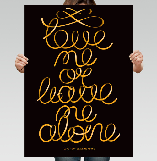 Фотография футболки Gold ribbon lettering / Люби или уходи saying Love me or leave me alone