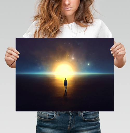 Фотография футболки Человек на фоне сияющего света света света