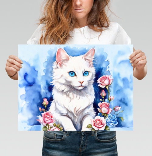 Фотография футболки Белый кот среди цветов синих роз на фоне