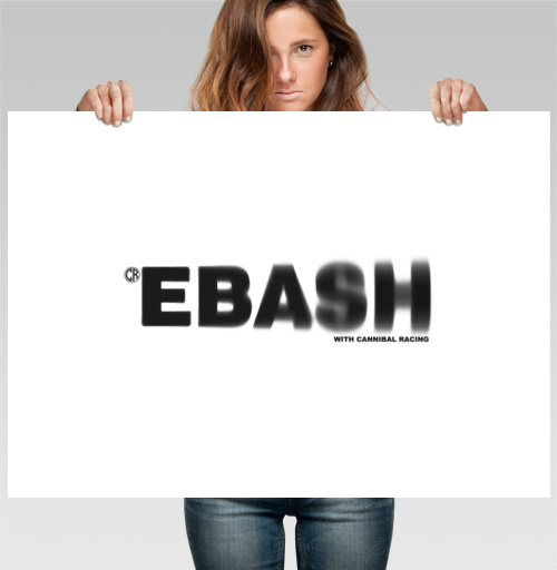 Фотография футболки EBASH с эффектом движения и логотипом Cannibal Racing