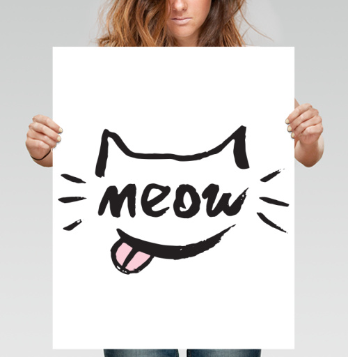 Фотография футболки Игривый кот с надписью meow и высунутым язычком