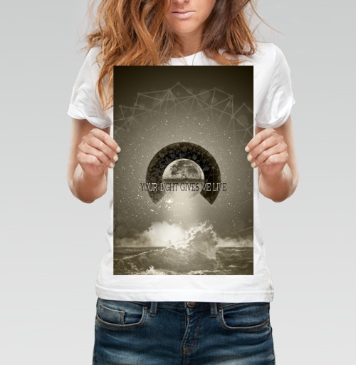 Фотография футболки Свет даёт жизнь