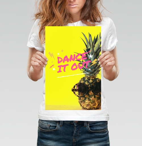Фотография футболки Яркий ананас с очками и надписью DANCE IT OUT