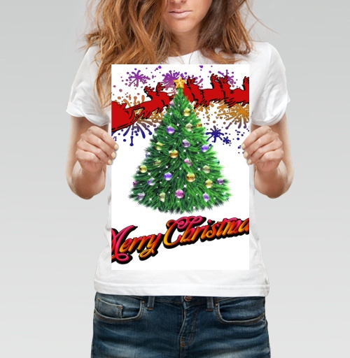 Фотография футболки Яркая новогодняя елка с оленями и Merry Christmas надписью