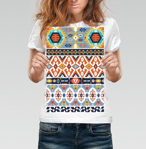 Фотография футболки Этнический красочный декоративный паттерн