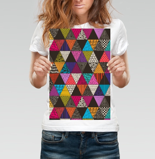 Фотография футболки Пестрые треугольники