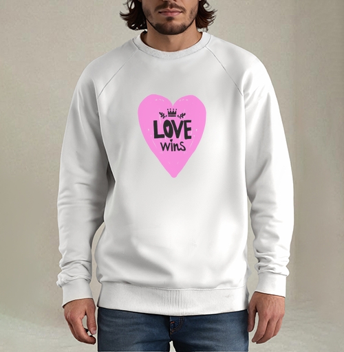 Фотография футболки LOVE wins яркое розовое сердце с короной