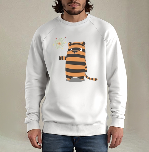 Фотография футболки Derpy Tiger/Дерпи Тигр с бенгальским огнем в моменте маленького личного праздника