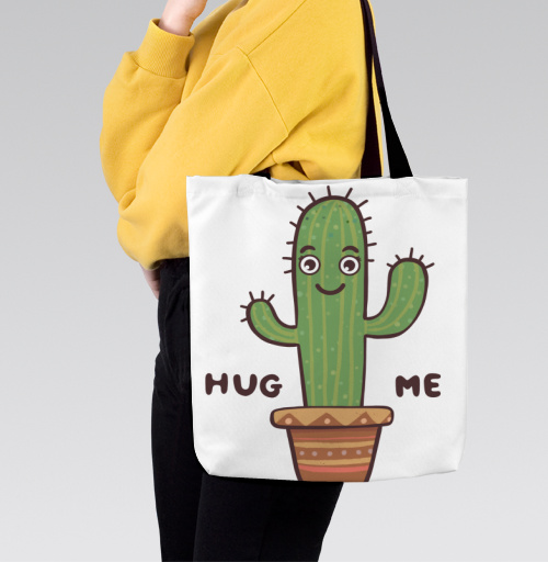 Фотография футболки Зелёный улыбающийся кактус просит обниматься Hug Me