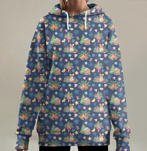 Фотография футболки Зимний уют с рождественскими домиками и праздничными свечами зимними свечами