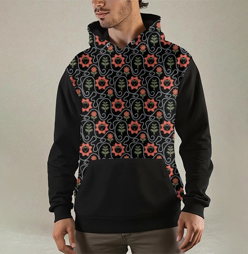 Фотография футболки Этнический узор с сердцами и растениями / Ethnic Pattern Style