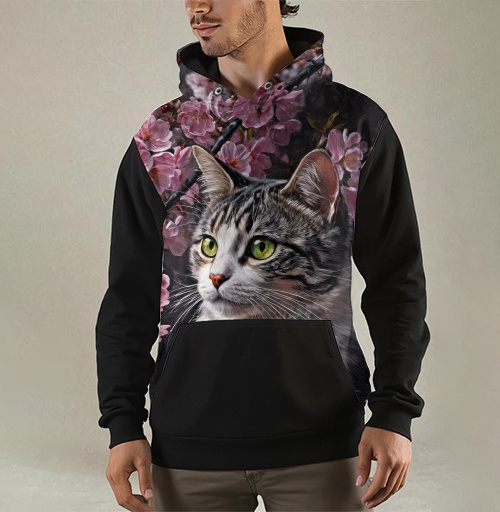 Фотография футболки Cat in sakura – Полосатый кот среди розовых лепестков Кот сакура вишня
