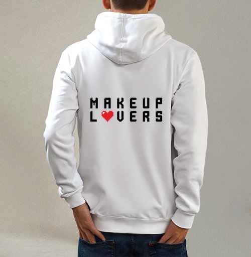 Фотография футболки MAKEUP LOVERS — пиксельный арт с красным сердцем
