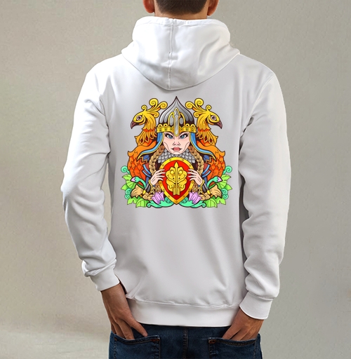 Фотография футболки Воительница с щитом и птицами Сила защиты щита