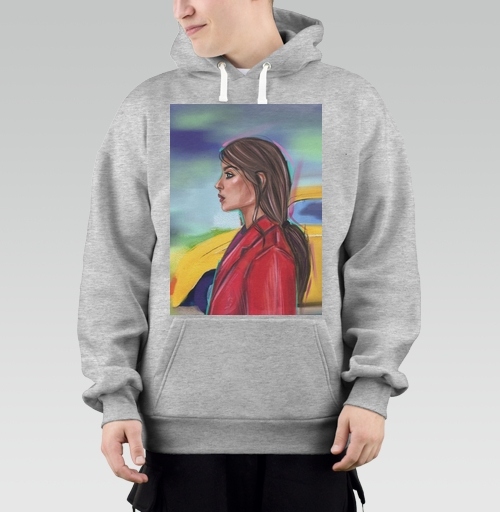 Фотография футболки Женщина в красном пальто на фоне желтого автомобиля